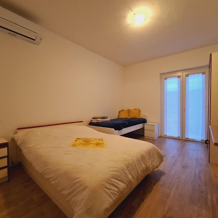 Countryside Apartment Koper Eksteriør bilde