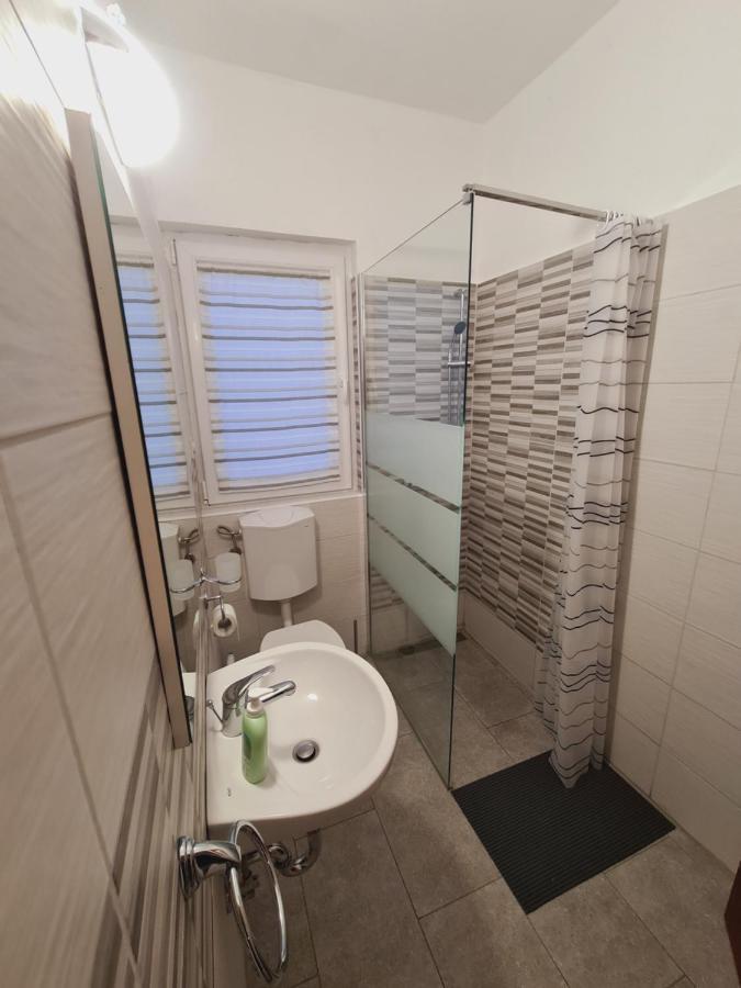 Countryside Apartment Koper Eksteriør bilde