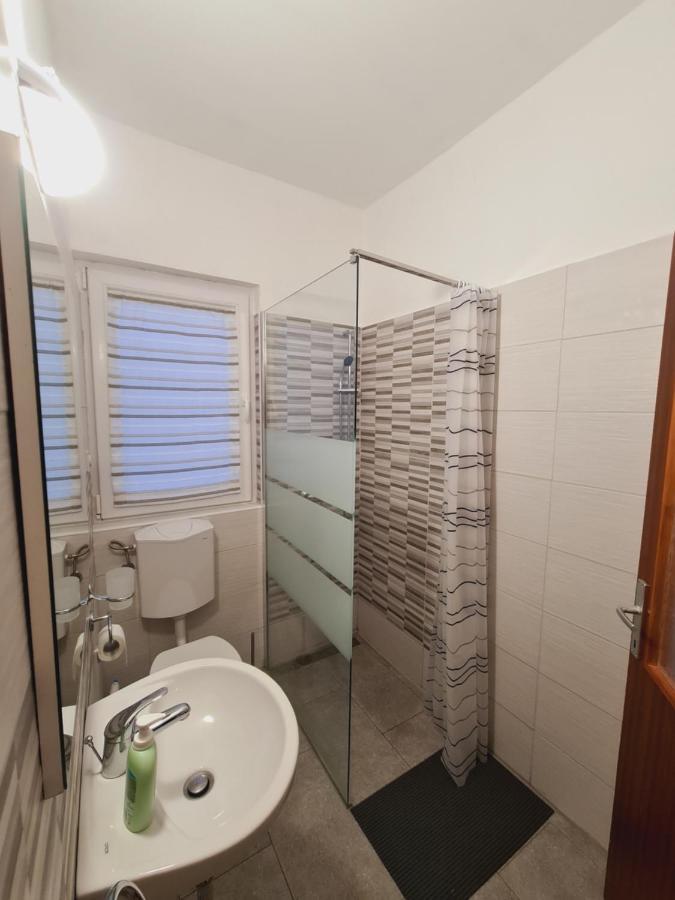 Countryside Apartment Koper Eksteriør bilde